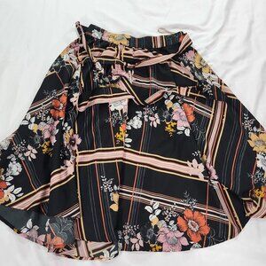Black Floral Knee Length Pleated Fall Skirt MED      Lot B